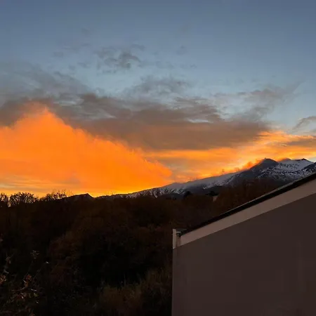Etna 1928 펜션 산탈피오